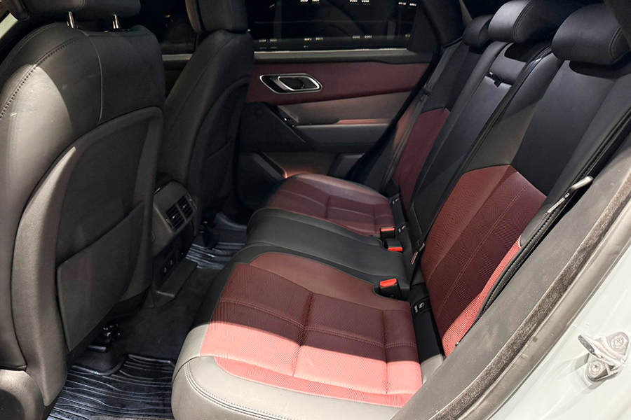 Range Rover Velar P360